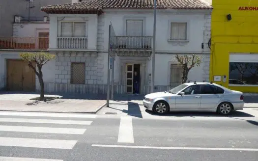 v2431 Baza, Granada