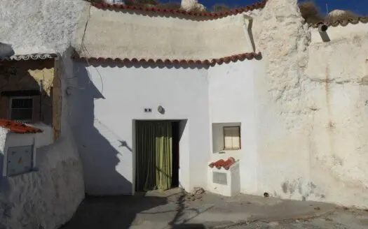 v2668 Baza, Granada
