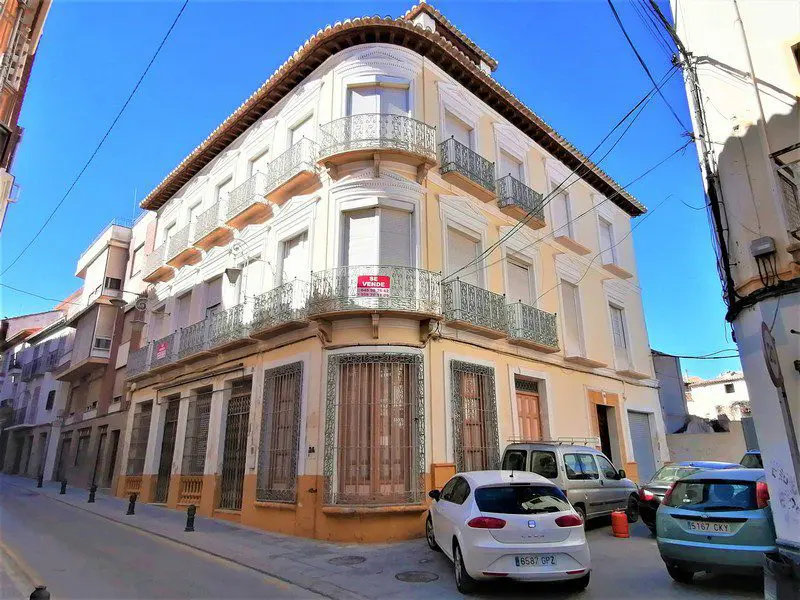 v2871 Baza, Granada