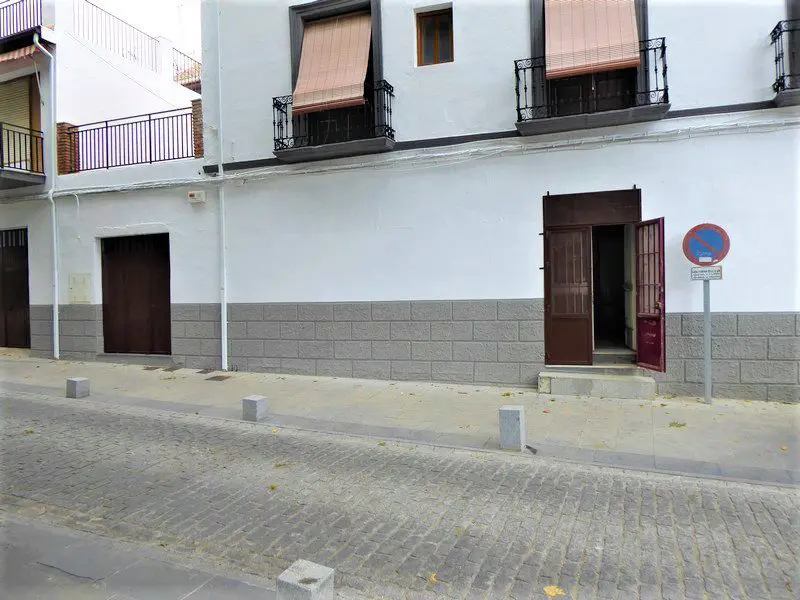v2883 Baza, Granada