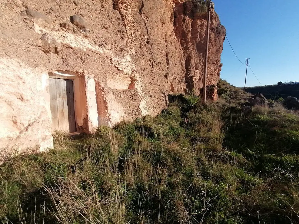 v3150 Baul, Granada