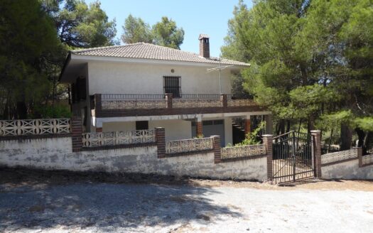 v2451 Baza, Granada