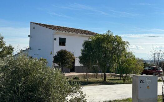 v2567 Baza, Granada
