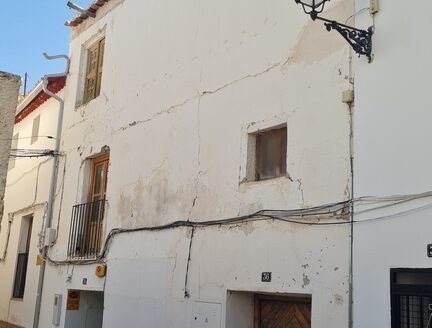 v3153 Baza, Granada